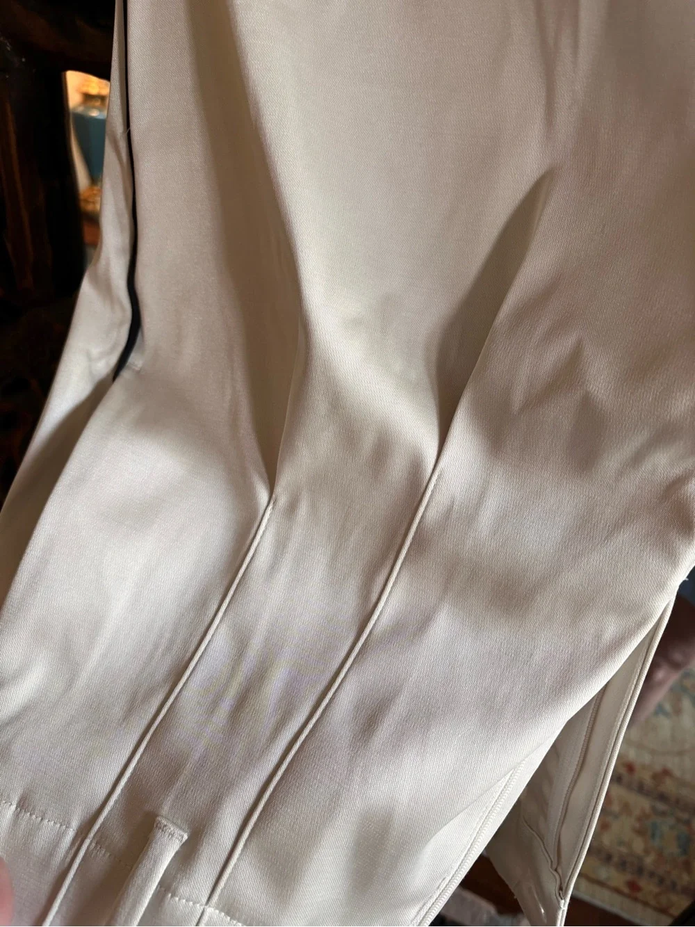 NWT Banana Republic cream pleated, high-waisted, dress pants with black trim